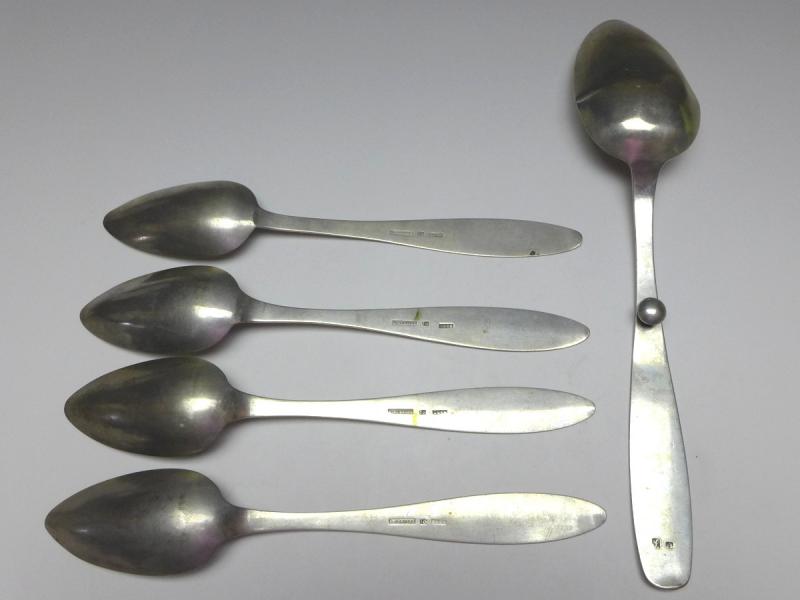 Set 5 alte Löffel: 1x Beilagelöffel, 4x Suppenlöffel, Esslöffel, 12 Lot | 10 Lot Silber, L: 28 / 22,5 cm
