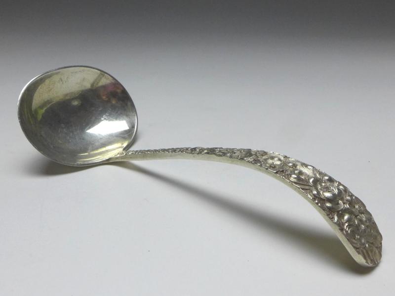 Kelle, Saucenkelle, Dekor Repoussé, 925er Sterling Silber, Stieff, USA, L: 16 cm