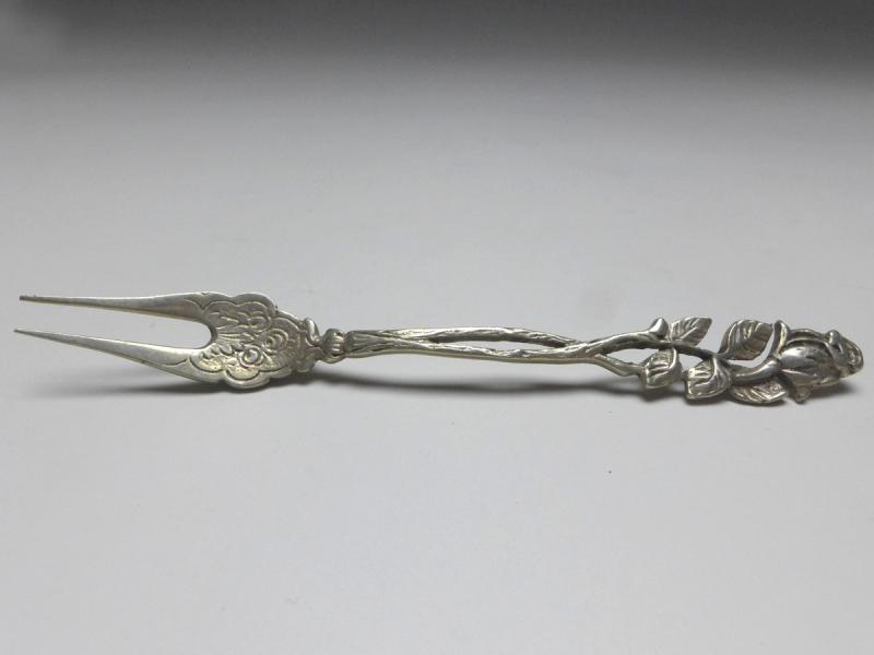 Aufschnittgabel, Gabel, 800er Silber, Rosendekor, L: 12,5 cm