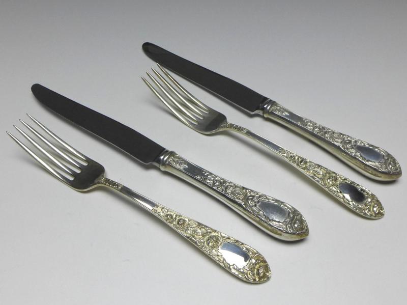 Besteck 4-teilig, für 2 Personen, 2x Messer und 2x Gabel, Dekor Rosen, 925er Sterling Silber, S. Kirk & Son, USA