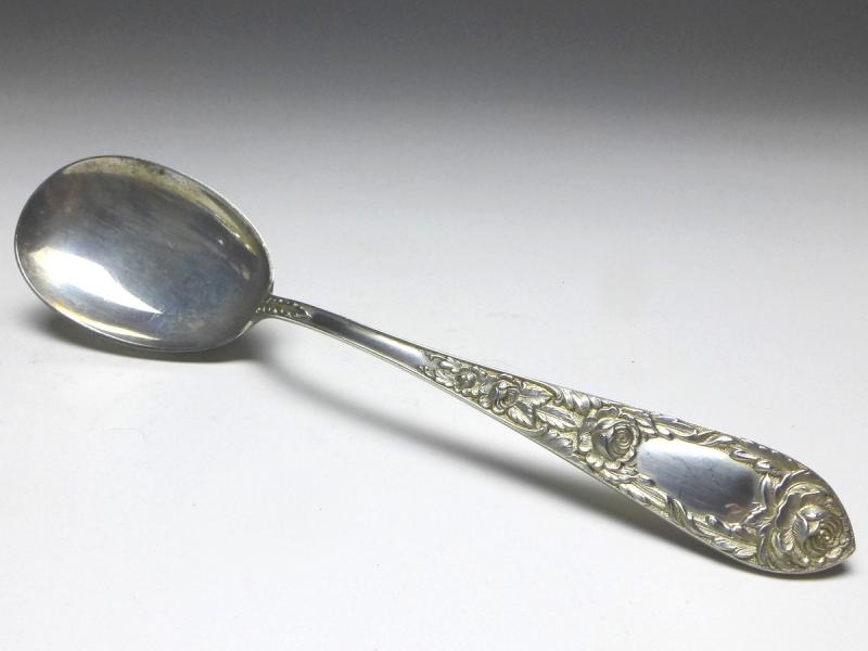 Vorlegelöffel, Beilagelöffel, Löffel, Dekor Rosen, 925er Sterling Silber, S. Kirk & Son, USA, L: 21,5 cm