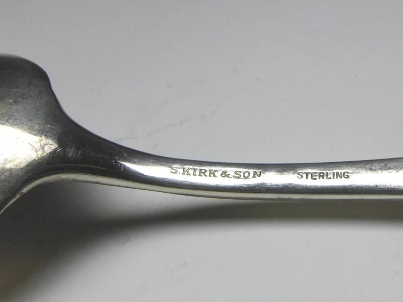 Vorlegelöffel, Beilagelöffel, Löffel, Dekor Rosen, 925er Sterling Silber, S. Kirk & Son, USA, L: 21,5 cm