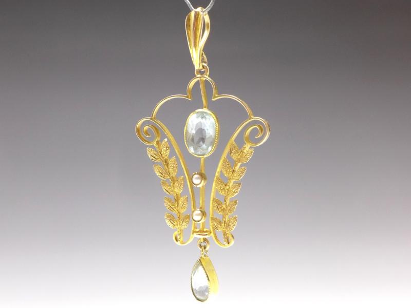 antiker Anhänger mit Steinen und Perlchen, 625er Gold, ~1900