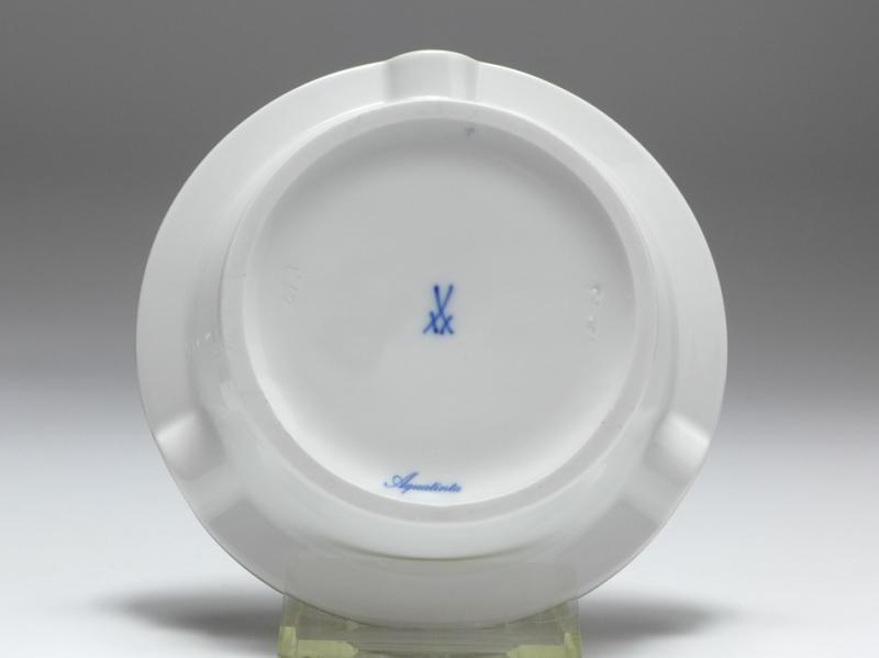 Ascher, Meissen, Blumenbukett mit Rose, Aquatinta schieferblau, D: 12 cm