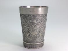 Trinkbecher, Becher, Zinn, Motiv Jagd, Amor, H: 11,5 cm
