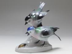 Figur 2 Vögel einen Käfer betrachtend, Thüringen, 20. Jh.
