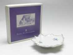 Blattschale, Höchst, Blumenmalerei Vergißmeinnicht, L: 14 cm
