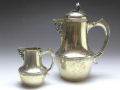 Kaffeekern 3-tlg.: Kanne, Zuckerschale, Gießer, Koch & Bergfeld, Bremen, 800er Silber, 1015 g