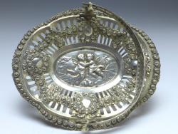 ovale Schale mit Henkel, Amoretten, Rosendekor und Durchbruchrand, 800er Silber, 11,5 x 10 cm, 63 g
