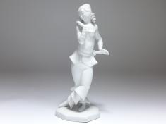 Figur Pierrette mit Klatsche, Entwurf Mauritius Pfeiffer, Schwarzburger Werkstätten, H: 35 cm
